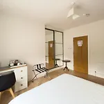 Woodview Bed & Breakfast Trim