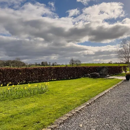 Bed & Breakfast Woodview 3*